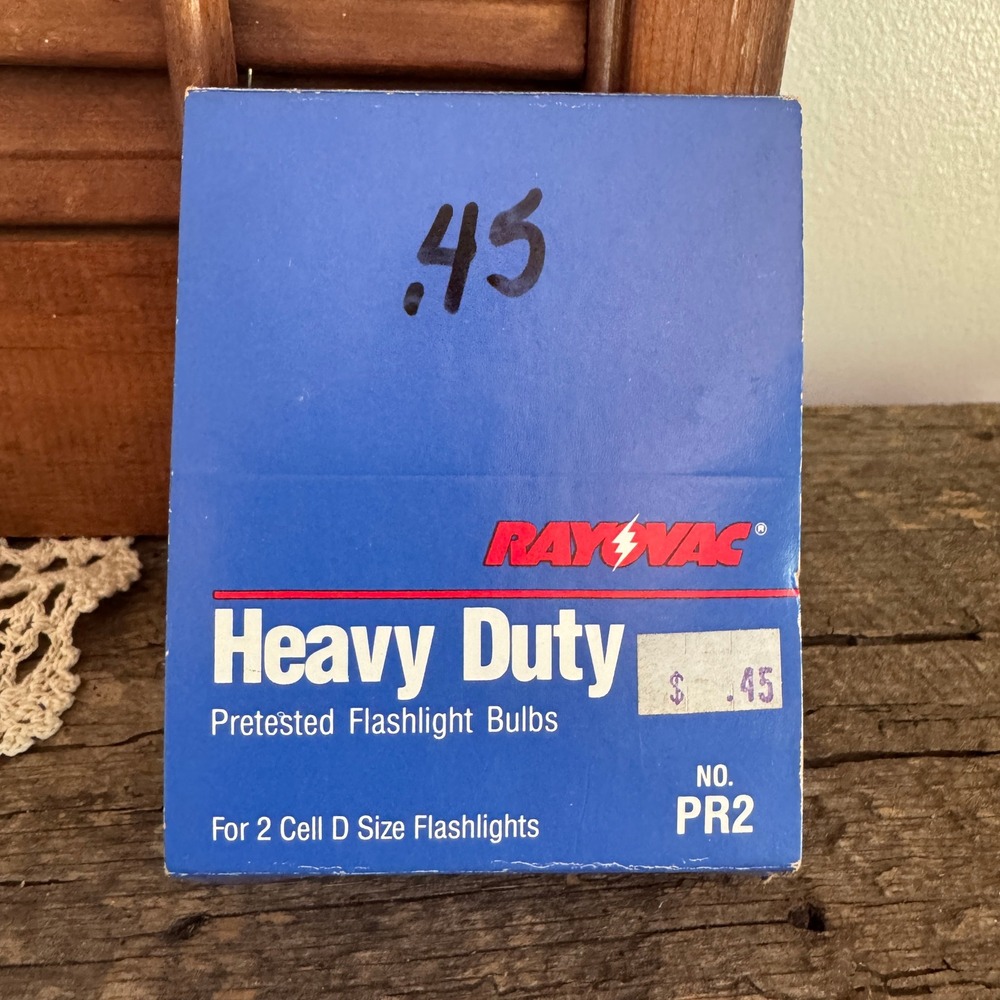 Rayovac Heavy Duty PR2 Flashlight Bulbs for 2 Cell D Size Vintage Blue Box Retro